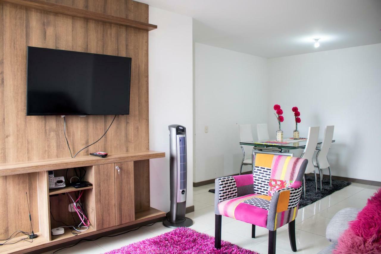 Apartamento Granate ペレイラ エクステリア 写真