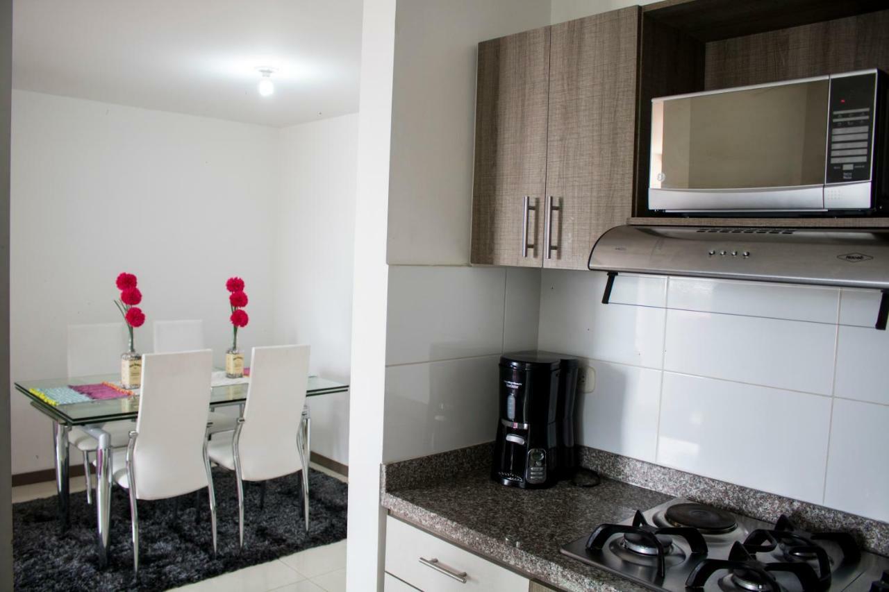 Apartamento Granate ペレイラ エクステリア 写真